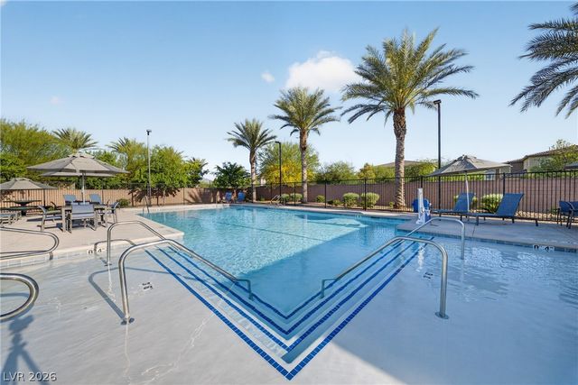 25 Barbara Lane 60, Las Vegas, NV 89183