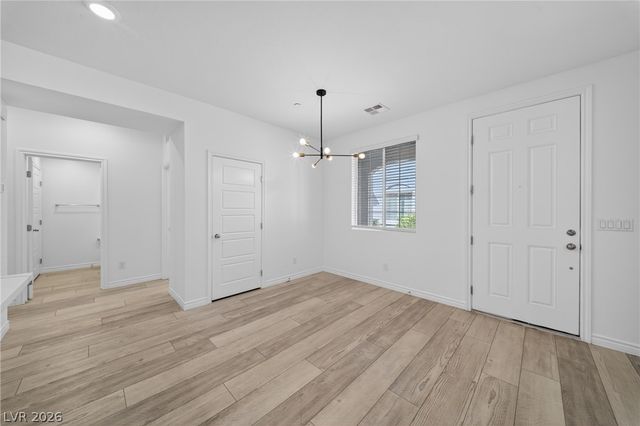 25 Barbara Lane 60, Las Vegas, NV 89183