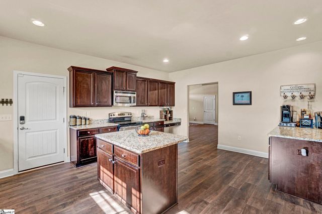 442 Birchbark Lane, Lyman, SC 29365