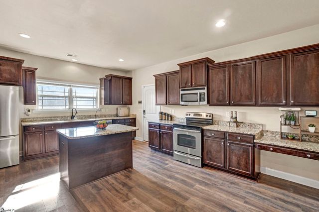 442 Birchbark Lane, Lyman, SC 29365