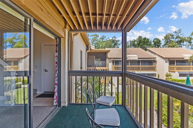 3033 WILLOW GREEN 10, Sarasota, FL 34235