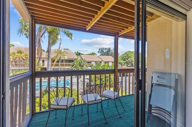 3033 WILLOW GREEN 10, Sarasota, FL 34235