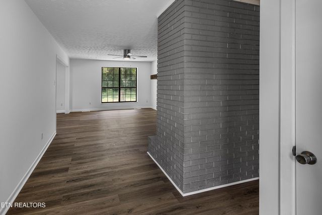 4206 Deer Run Drive, Knoxville, TN 37912