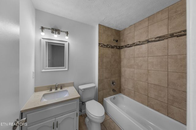 4206 Deer Run Drive, Knoxville, TN 37912