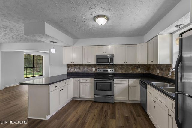 4206 Deer Run Drive, Knoxville, TN 37912