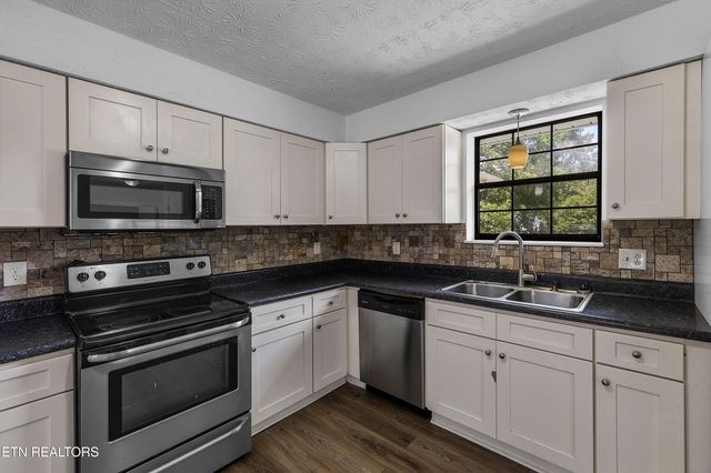 4206 Deer Run Drive, Knoxville, TN 37912