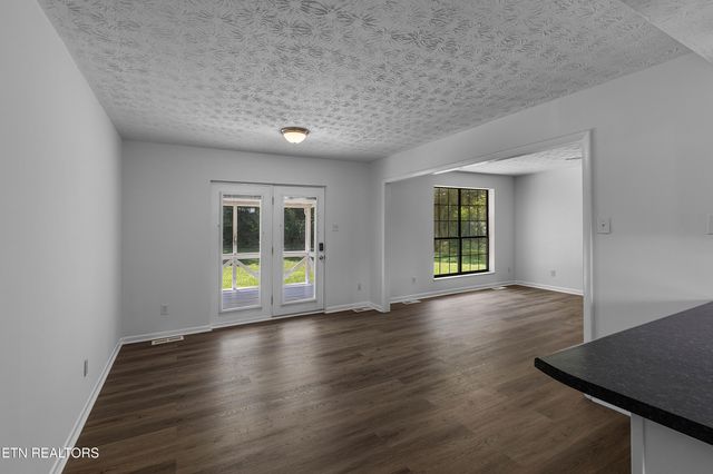 4206 Deer Run Drive, Knoxville, TN 37912