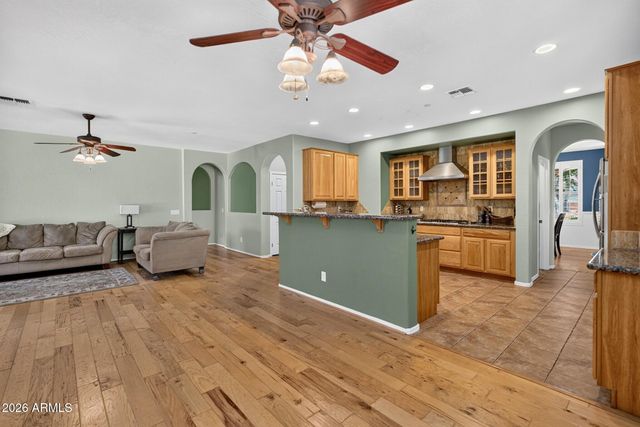 2743 E HOBART Street, Gilbert, AZ 85296
