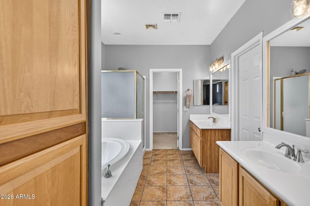 2743 E HOBART Street, Gilbert, AZ 85296