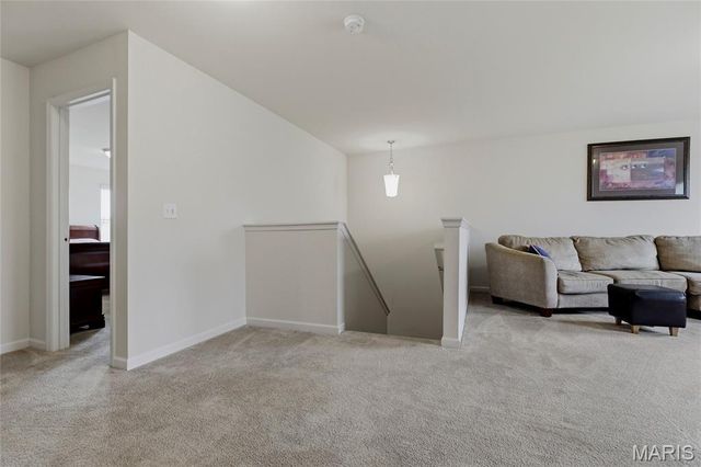 102 Carlton Point Drive, Wentzville, MO 63385