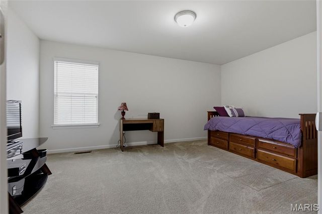 102 Carlton Point Drive, Wentzville, MO 63385