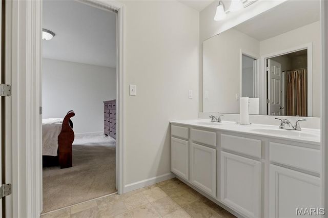 102 Carlton Point Drive, Wentzville, MO 63385