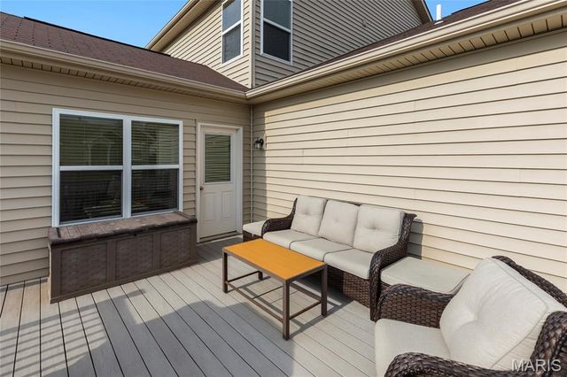 102 Carlton Point Drive, Wentzville, MO 63385