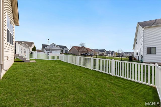 102 Carlton Point Drive, Wentzville, MO 63385