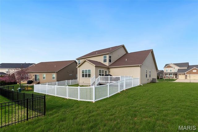 102 Carlton Point Drive, Wentzville, MO 63385