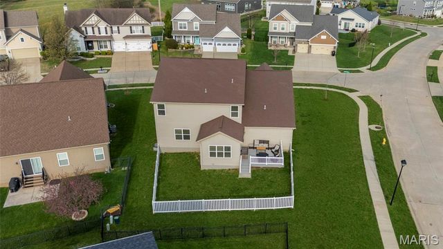 102 Carlton Point Drive, Wentzville, MO 63385