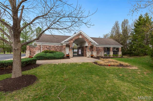 102 Carlton Point Drive, Wentzville, MO 63385