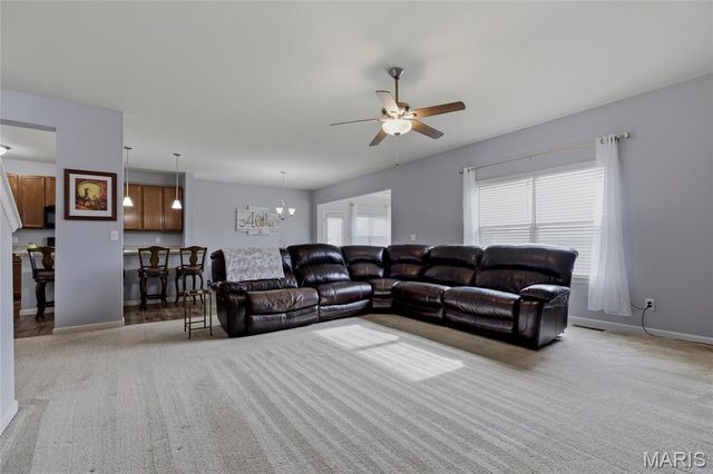 102 Carlton Point Drive, Wentzville, MO 63385