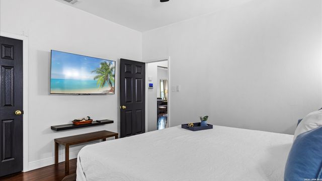 736 Nevada, San Antonio, TX 78203