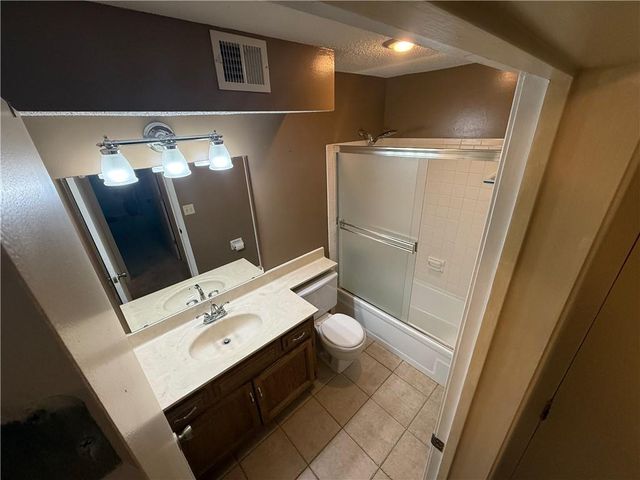 12604 W 110th Terrace, Overland Park, KS 66210