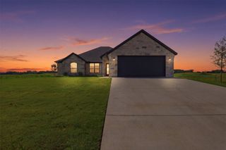 117 Eagle Court, Glen Rose, TX 76077