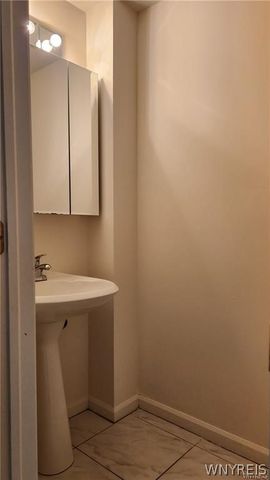 8845 County, Amherst, NY 14051