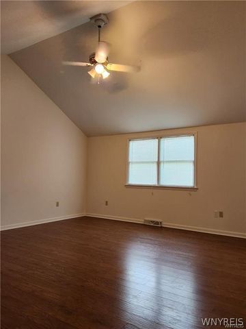 8845 County, Amherst, NY 14051