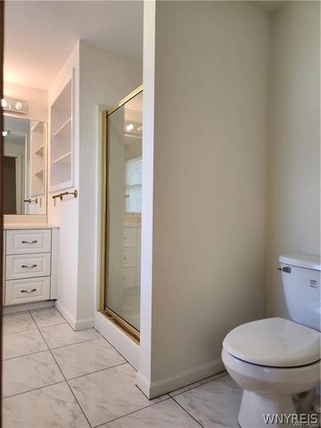 8845 County, Amherst, NY 14051