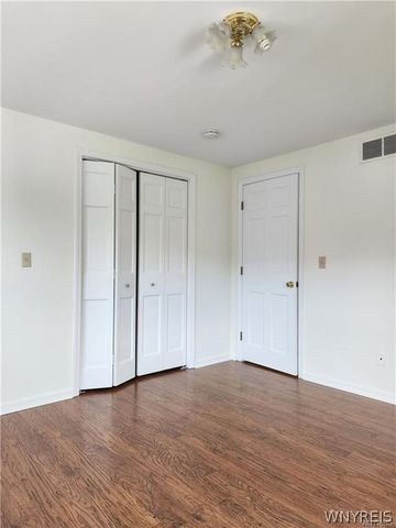 8845 County, Amherst, NY 14051