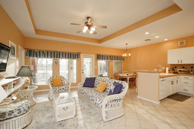 12 Golf House Rd., Laguna Vista, TX 78578