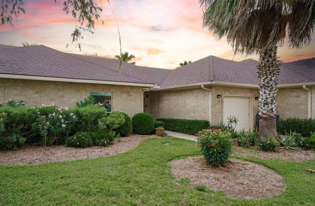 12 Golf House Rd., Laguna Vista, TX 78578