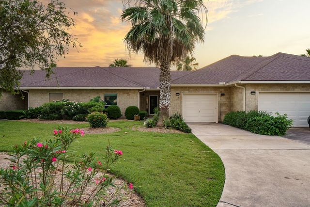 12 Golf House Rd., Laguna Vista, TX 78578