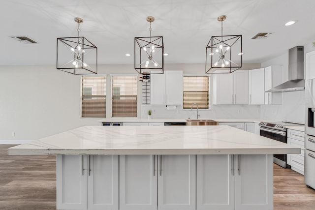 1644 E Cielo Grande Avenue, Phoenix, AZ 85024