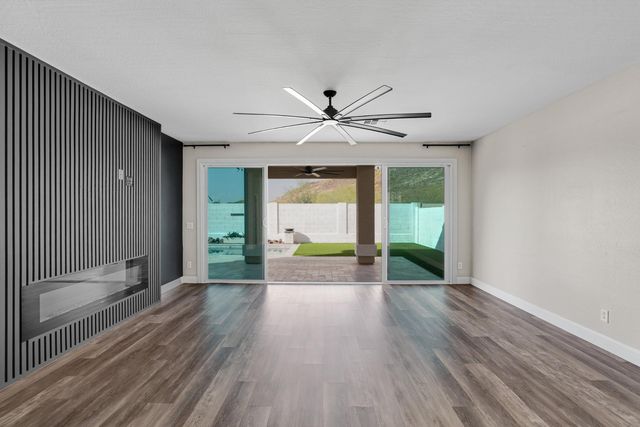 1644 E Cielo Grande Avenue, Phoenix, AZ 85024