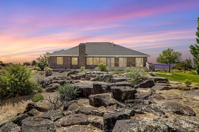 4098 Hidden Lakes Drive, Kimberly, ID 83341