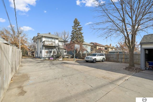 2611 A Street, Lincoln, NE 68502