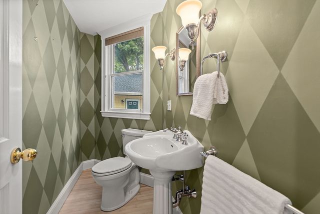 15 Lincoln St, Arlington, MA 02476