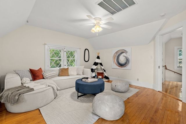 15 Lincoln St, Arlington, MA 02476