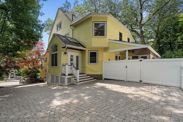 15 Lincoln St, Arlington, MA 02476