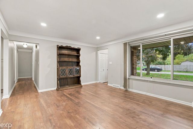 7429 Farr Court, Shelby Twp, MI 48316