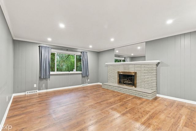 7429 Farr Court, Shelby Twp, MI 48316