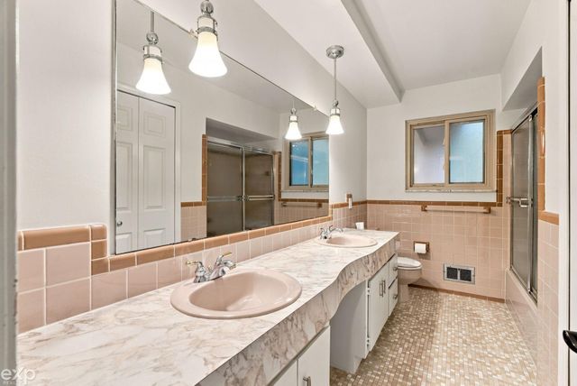 7429 Farr Court, Shelby Twp, MI 48316
