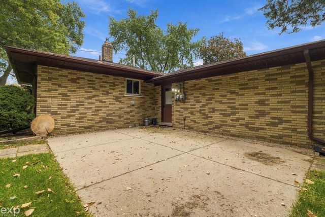 7429 Farr Court, Shelby Twp, MI 48316