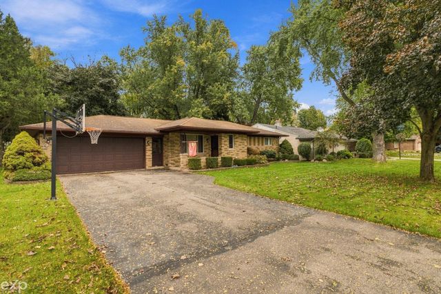 7429 Farr Court, Shelby Twp, MI 48316