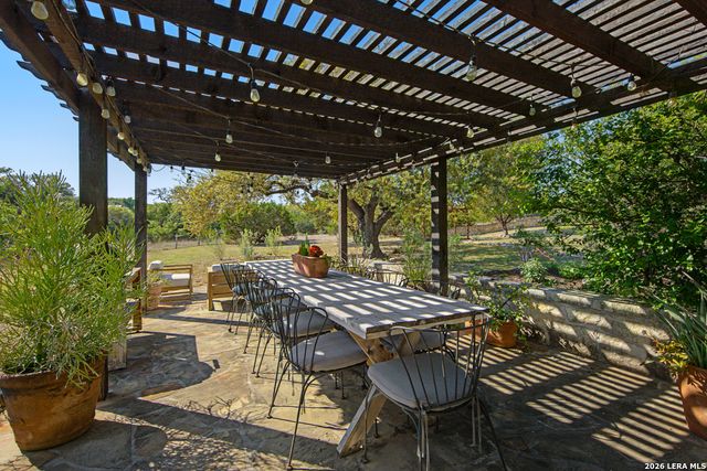 104 PARK RDG, Boerne, TX 78006