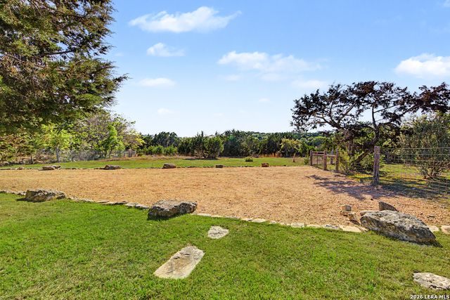 104 PARK RDG, Boerne, TX 78006