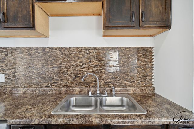 15780 Lesure Street, Detroit, MI 48227