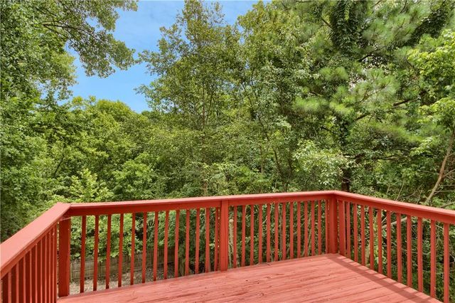 5972 Rosie Lane SE, Mableton, GA 30126