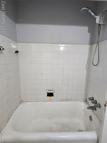 12055 Nashville Street, Detroit, MI 48205
