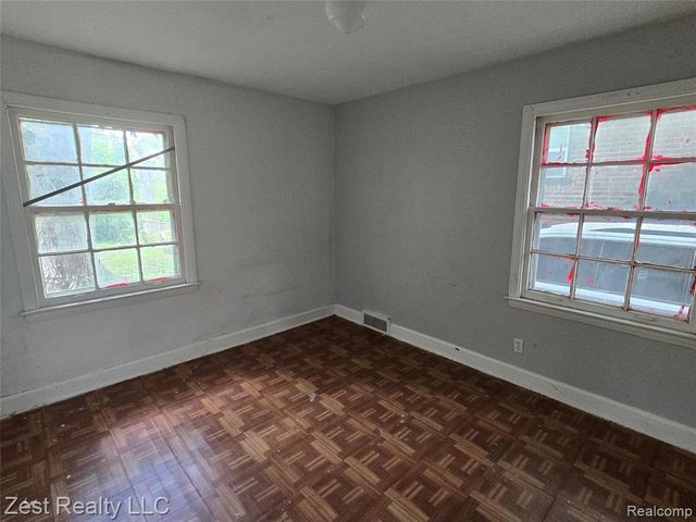12055 Nashville Street, Detroit, MI 48205